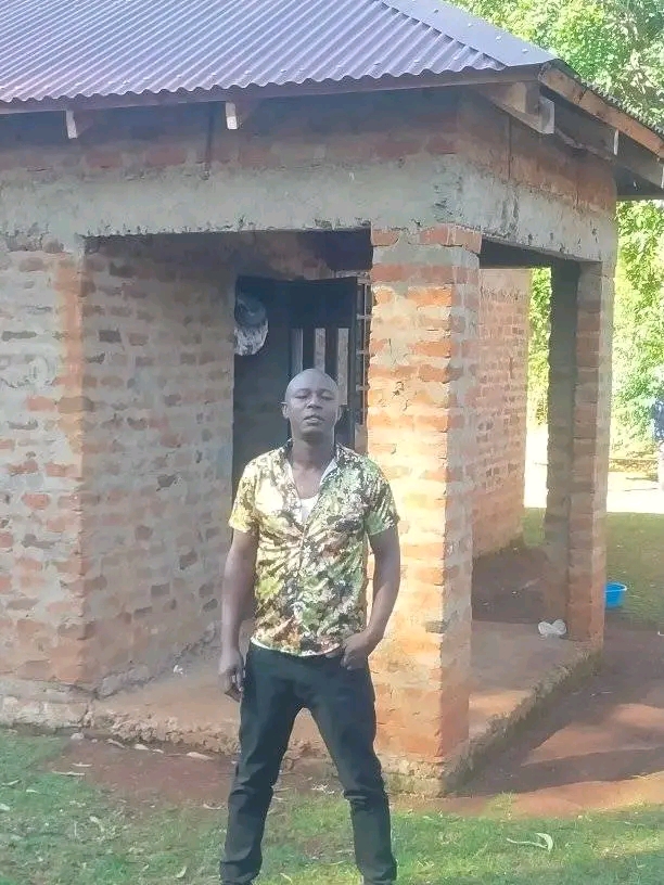 3 BEDROOM BUNGALOW HIPPED ROOF DESIGN LUGULU WEBUYE 